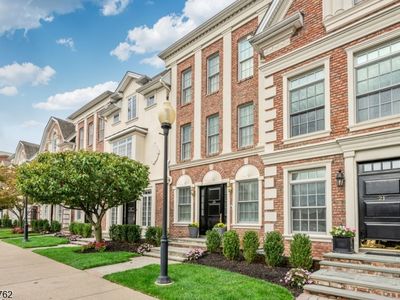 23 Community Pl