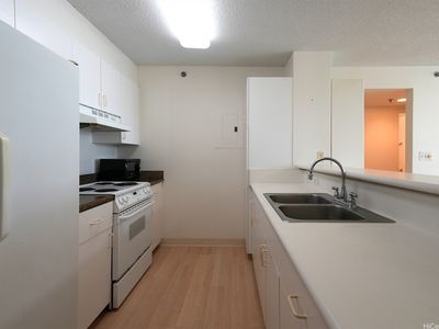 1448 Young St APT 202