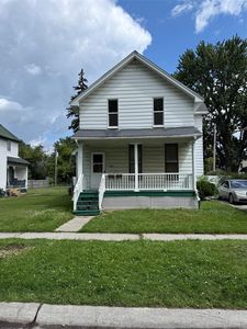 Property at 1013 Wall St, Port Huron, MI