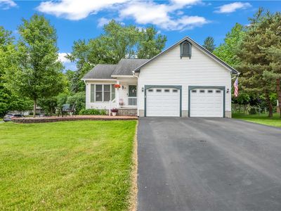 31 Cheshire Ln