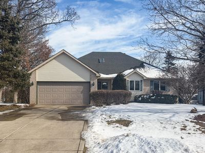 1128 Country Club Dr