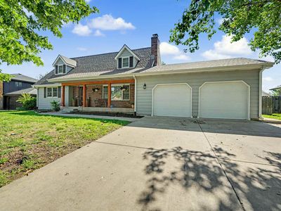 119 S Douglas Dr