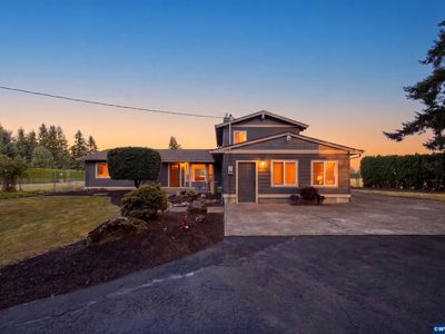 19518 Highway 99e