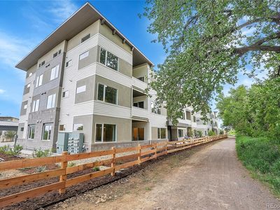 1304 Snowberry Lane Bldg 1304 Unit 203