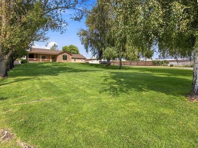8607 Maple Dr