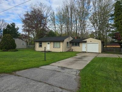 130 W Harcourt Dr