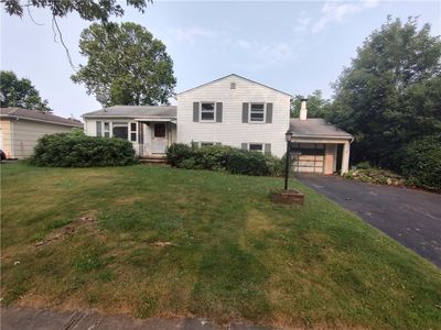 35 Caren Dr