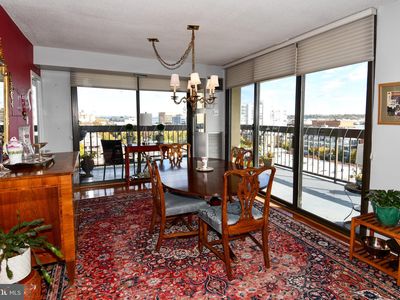 400 Madison St APT 1008