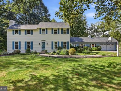 Property at 4 Gingerwood Rd, Malvern, PA