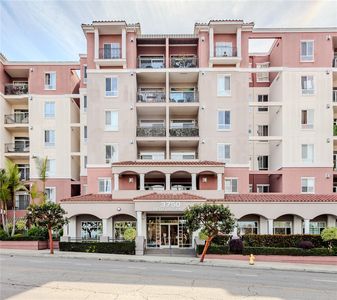 3750 Santa Rosalia Dr APT 207