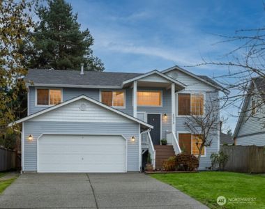 Property at 6020 50th Street NE, Marysville, WA