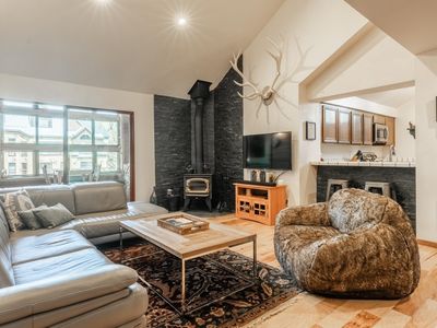 865 Majestic Pines Dr #301