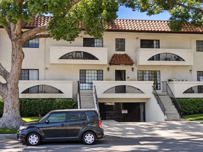 1544 N Edison Blvd