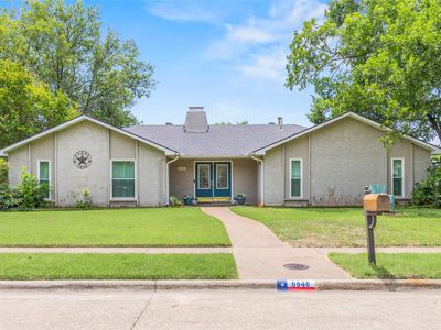 6646 Hillbriar Dr