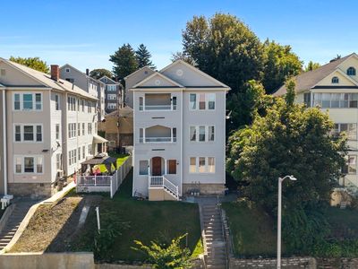 169 Perry Ave