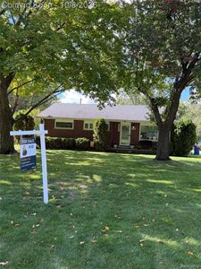 Property at 2272 Middlebelt Rd, West Bloomfield, MI