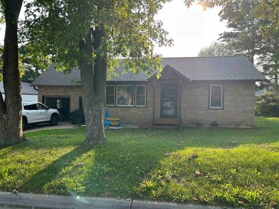 143 N 5th St