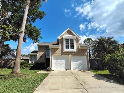 4411 Waterfall Way
