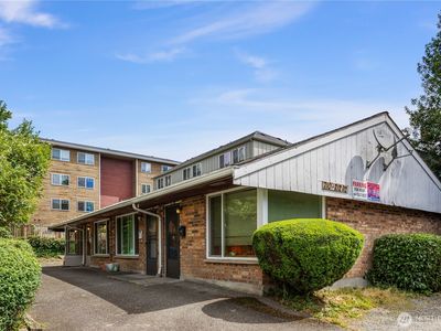 710 NE 43rd Street