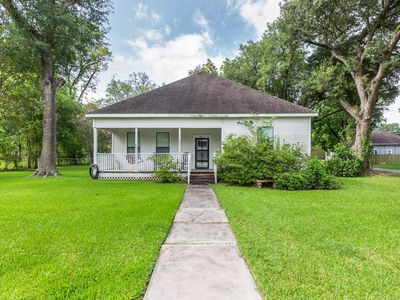 385 W Cora Lee St