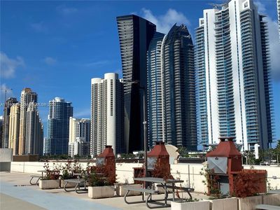 16919 N Bay Rd APT 919