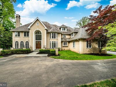 606 Longchamps Dr