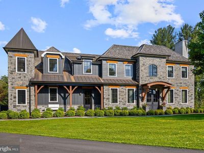 112 Dovecote Ln