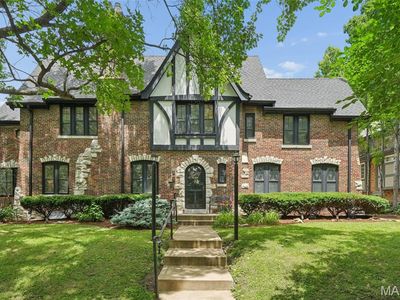 7407 York Dr