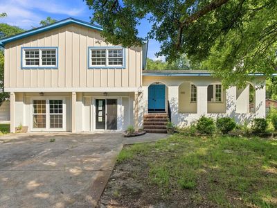 462 Lakeshore Dr.