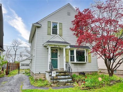 93 Kingsboro Rd