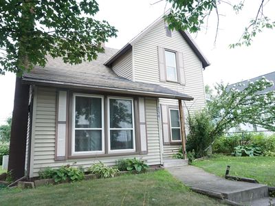 234 W Lawrence St