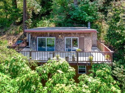 15 Mountain View Avenue