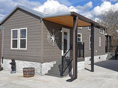 435 Golden Nugget Rd