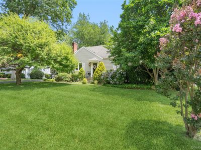 Property at 21 Circle Drive, Glen Cove, NY