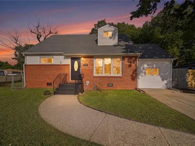 848 Aragona Blvd
