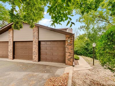 2420 Mendelssohn Ln N Unit 5