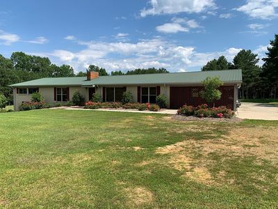 2788 Highway 16 E