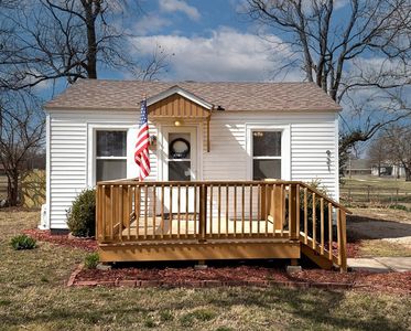 921 N Lexington Avenue