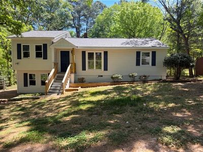 2043 White Oak Cir NW
