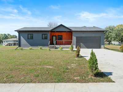Property at 707 S Greene St, Rock Rapids, IA