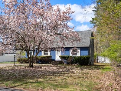64 Pinewood Ave