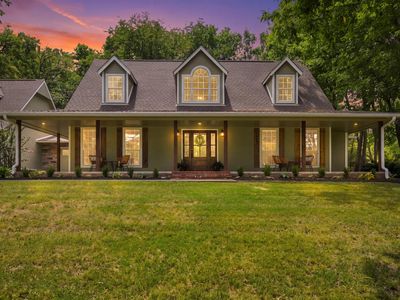9376 Colonial Dr