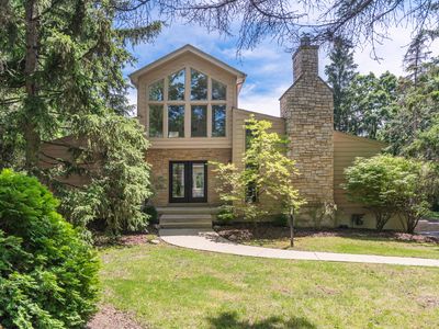 3N010 Lakeview Ct