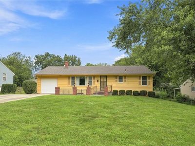 Property at 1314 Duck Rd, Grandview, MO