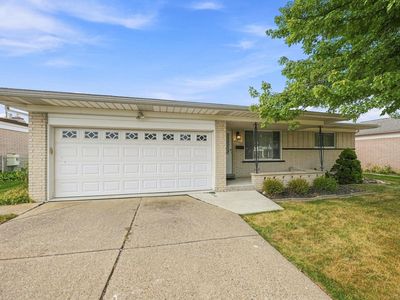 3915 Nowak Dr