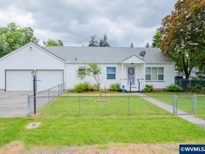3110 Brenna Ave NE