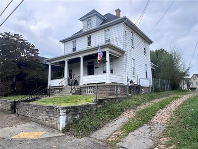 1415 Maple Ave