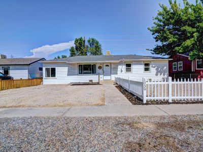 1039 E Aspen Ave