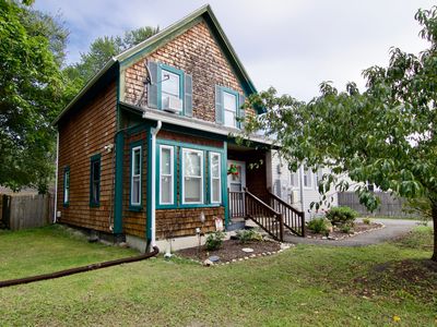 35 Thayer Ave
