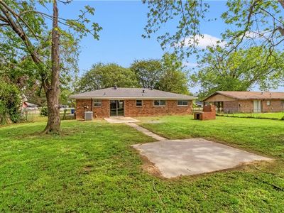 823 Brewton St